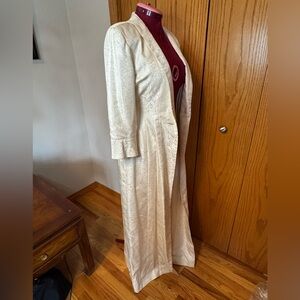 Elegant vintage Cream Brocade long Coat